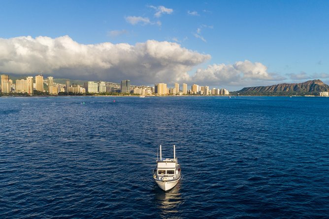 Private Turtle Canyon Snorkel Tour - Up to 6 Passengers - Waikiki Beach cruise start: comfort, snacks, and first impressions