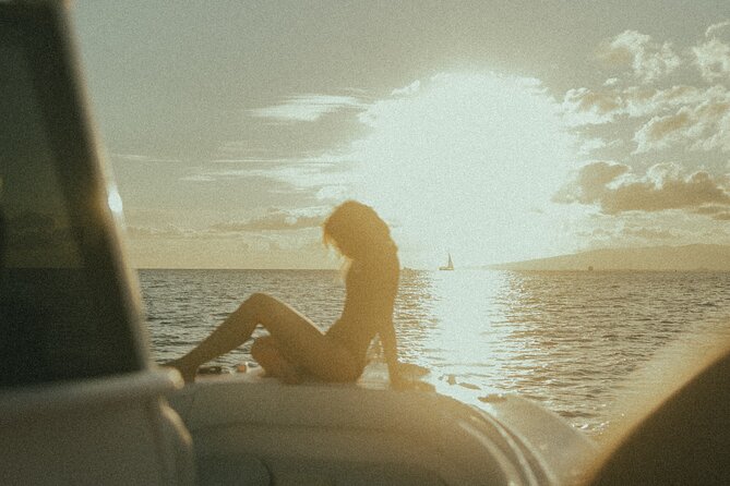 Private Waikiki Sunset Boat Tour: 6 passengers max - Waikiki sunset time, but with your own space
