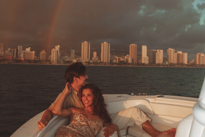 Private Waikiki Sunset Boat Tour: 6 passengers max - Private comfort: up to 6 people changes everything