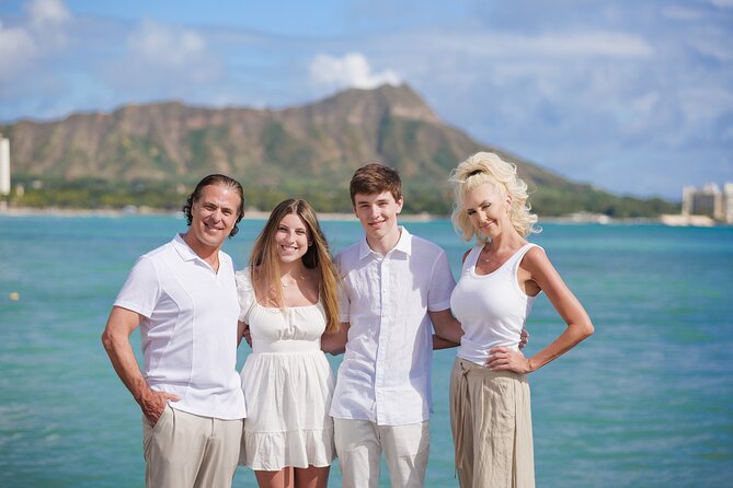 Professional Photo Shoot: Hire a Photographer in Honolulu - Posing Help That Doesn’t Feel Awkward