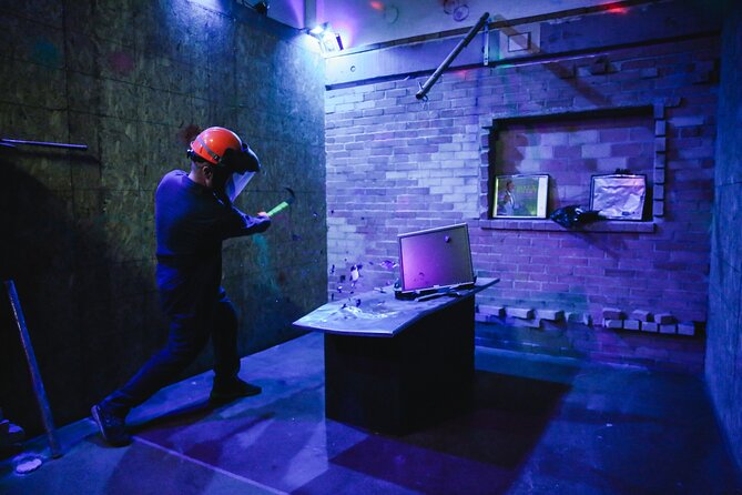 Rage Room Experience in Hawaii - Footwear Rules and Other Practical Considerations