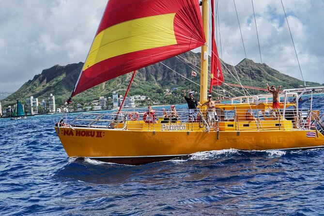 South Shore Open Sail from Kewalo Harbor Including Drinks - The Route From Kaka’ako to Waikīkī, With Diamond Head as Your Constant View