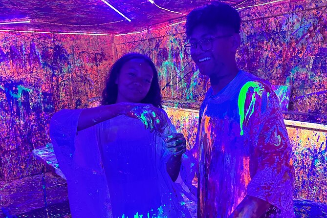 Splatter Art Paint Studio Experience in Hawaii - Private Groups, Group Discounts, and the Timing Flex