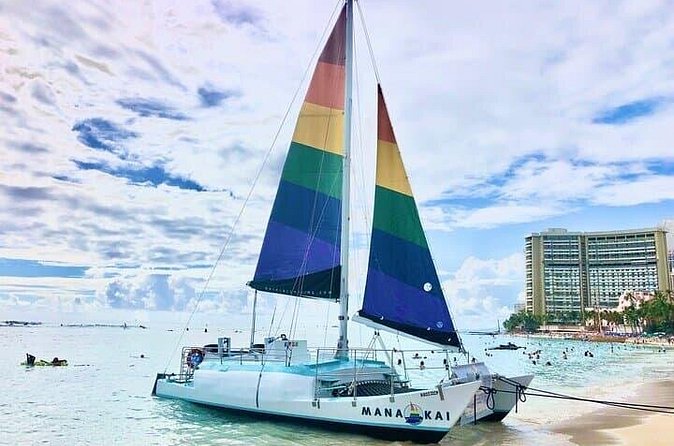 Sunset sail Aboard Manakai Catamaran - Drink Options and the Mana Premium Choice (Soft Drinks vs Unlimited)