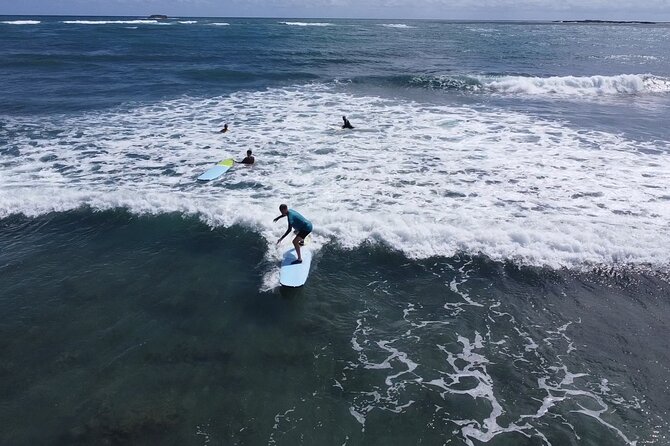Surf Lesson in Haleiwa - Finding the right waves is part of the lesson