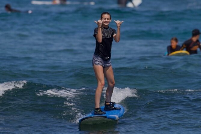 Surf lessons for beginners in Waikiki - Catching That First Wave: What Coaching Typically Fixes