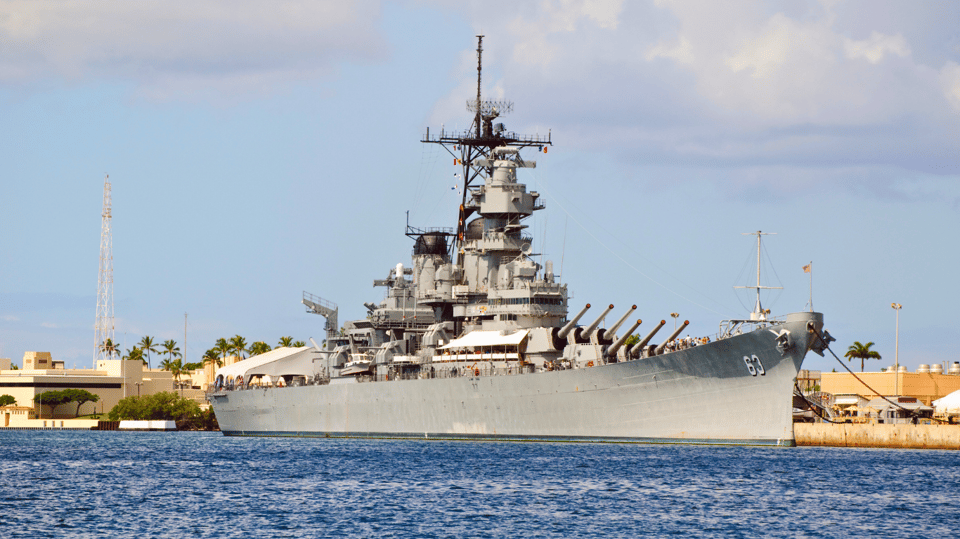 USS Arizona Memorial - Honolulu City - Pearl Harbor Tour - Entering the USS Arizona Memorial experience (and why the boat matters)