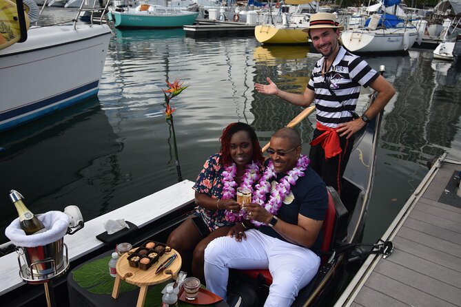 Valentine's Private Gondola Cruise in Waikiki with Drinks, Pastry - Onboard entertainment: tiny bubbles, live-show energy, and the Nick Puppy Georgio show