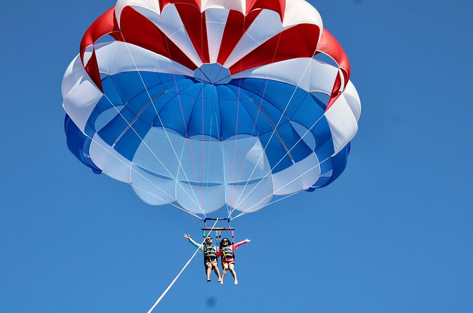 Waikiki and Diamond Head Parasailing Experience - Small Details That Change Your Comfort: Photos, Wind, and Pairing