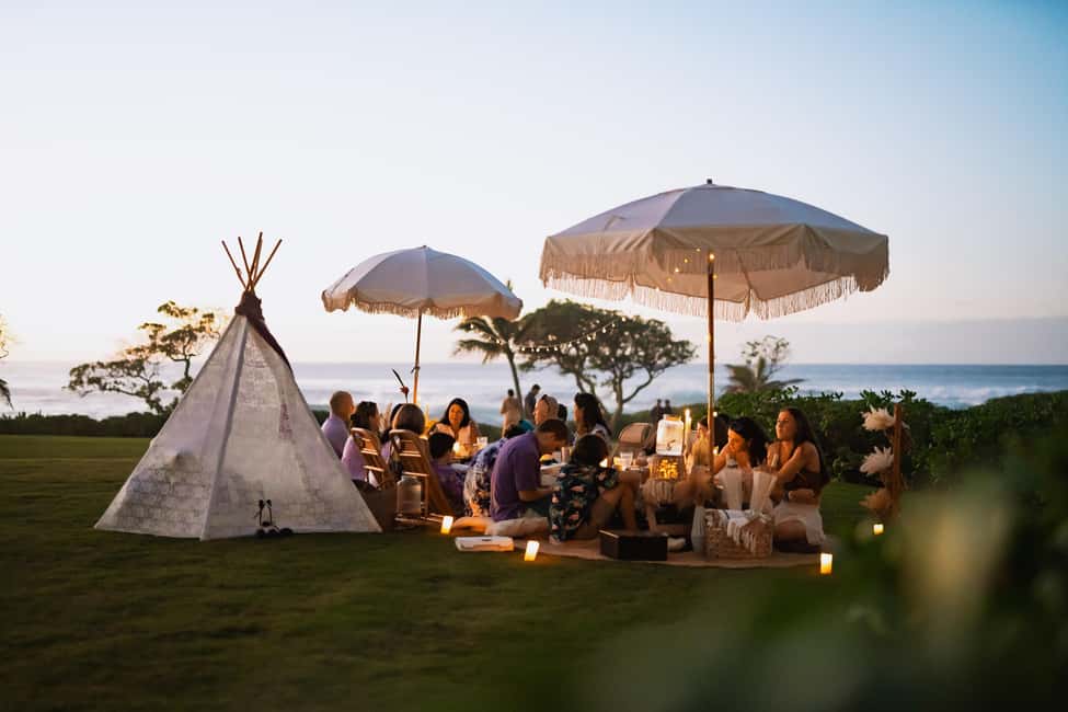 Waikiki : Beach Picnic with Professional Photography! - The photo session: 30–40 edited images, timed to the best light