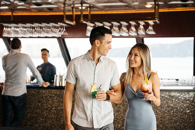Waikiki Fireworks Cocktail Cruise - Why this fireworks cruise is a smart Waikiki move