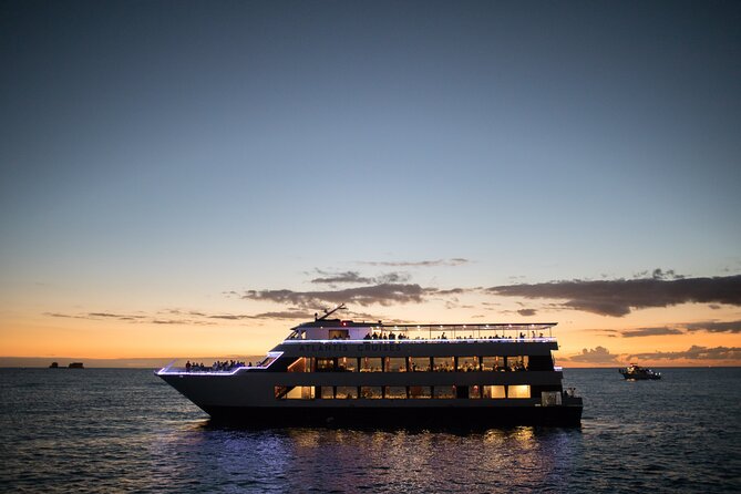 Waikiki Fireworks Cocktail Cruise - Price and value: is $85.09 worth it?