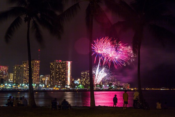 Waikiki Fireworks Dinner Cruise: Sail & Sparkle on Friday Nights - Sunset Sailing: Diamond Head to Waikiki Coastline
