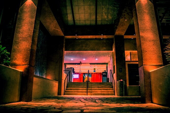 Waikiki Ghost Tour: Torches & Terrors - Who should book this tour, and who might skip it