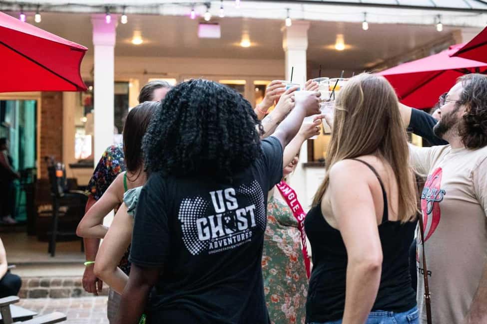 Waikiki Ghosts Boos and Booze Haunted Pub Crawl - Price and what $28 really covers