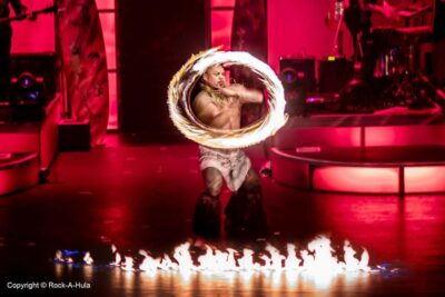 Waikiki: Luau and Buffet w/ optional Rock-A-Hula Show - The Welcome Hour: Maui Gold Pineapple and That First Mai Tai
