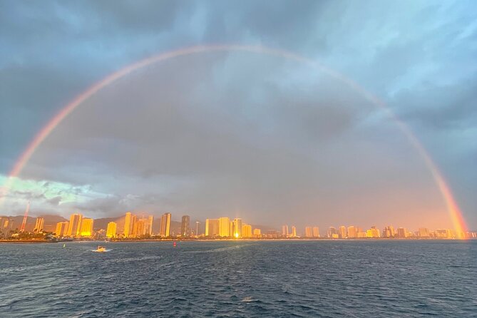 Waikiki Sunset Cruise Catamaran Boat Tour on Oahu - Tuesday night special: guided meditation on the water