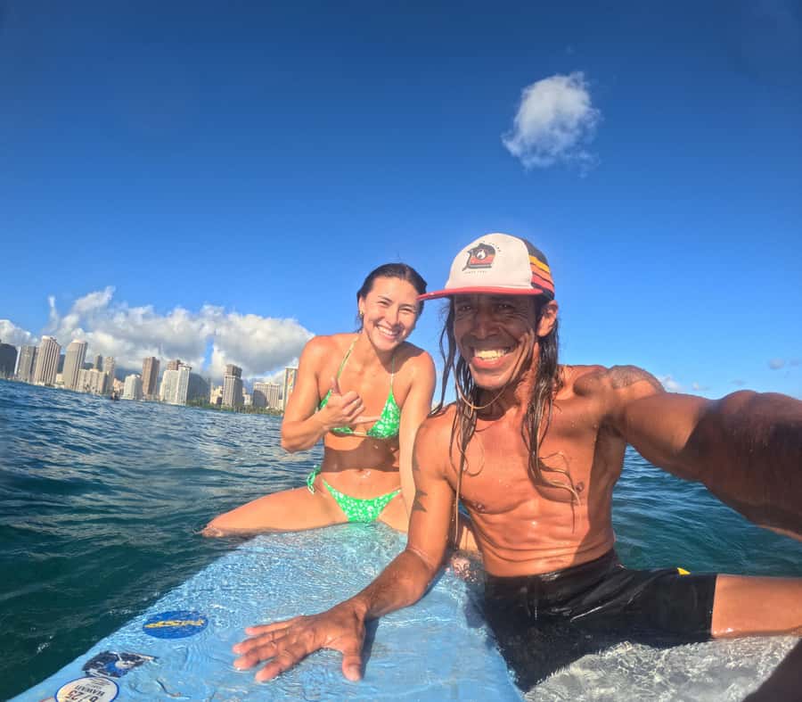 Waikiki: Surf Lessons Easy 60 min classes no crowds! - Small group surfing: up to 4 students with 1–2 instructors