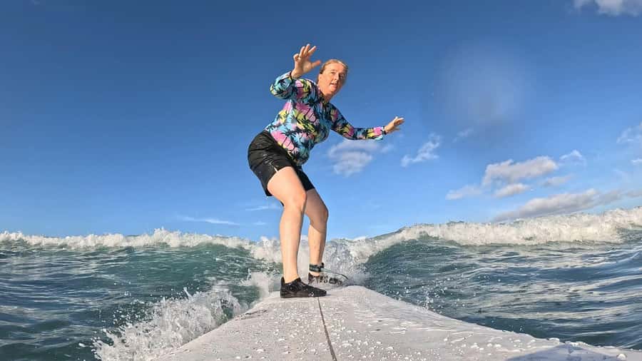 Waikiki: Surf Lessons Easy 60 min classes no crowds! - The lesson flow: gear, land demo, then Kai-surf learning
