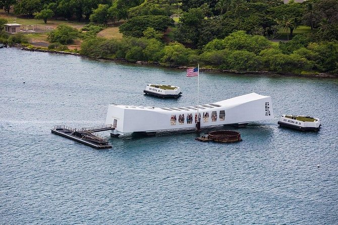WWII Pearl Harbor Heroes Deluxe Tour - Pearl Harbor Aviation Museum, Plus Lunch Included